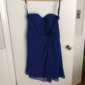 chiffon dress. Worn 1x. Dress past knees I am 5’4”